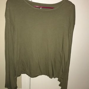 American Eagle bell sleeved cropped shirt